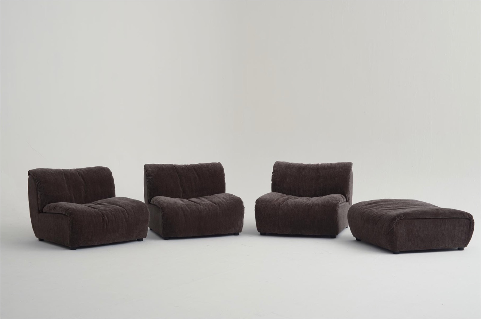 Designer & marque — création de mobilier sur mesure, ayyur interiors.