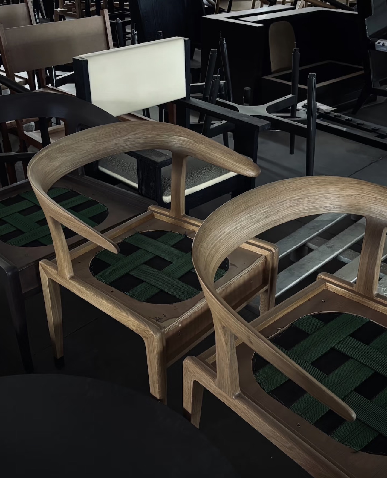 Production et contrôle — design sur mesure ayyur interiors.